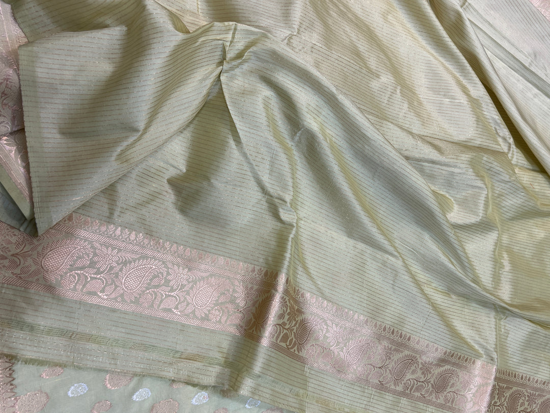 Pista Green Pure Banarasi Handloom Katan Silk Saree - Aura Benaras
