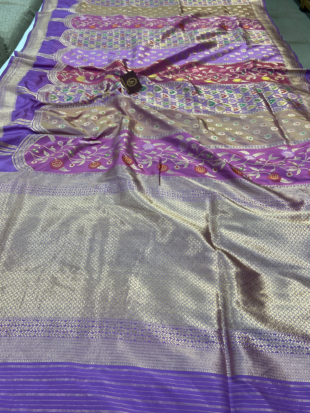 Buy Lavender  Rangkaat Banarasi Katan Silk Saree - AuraBenaras