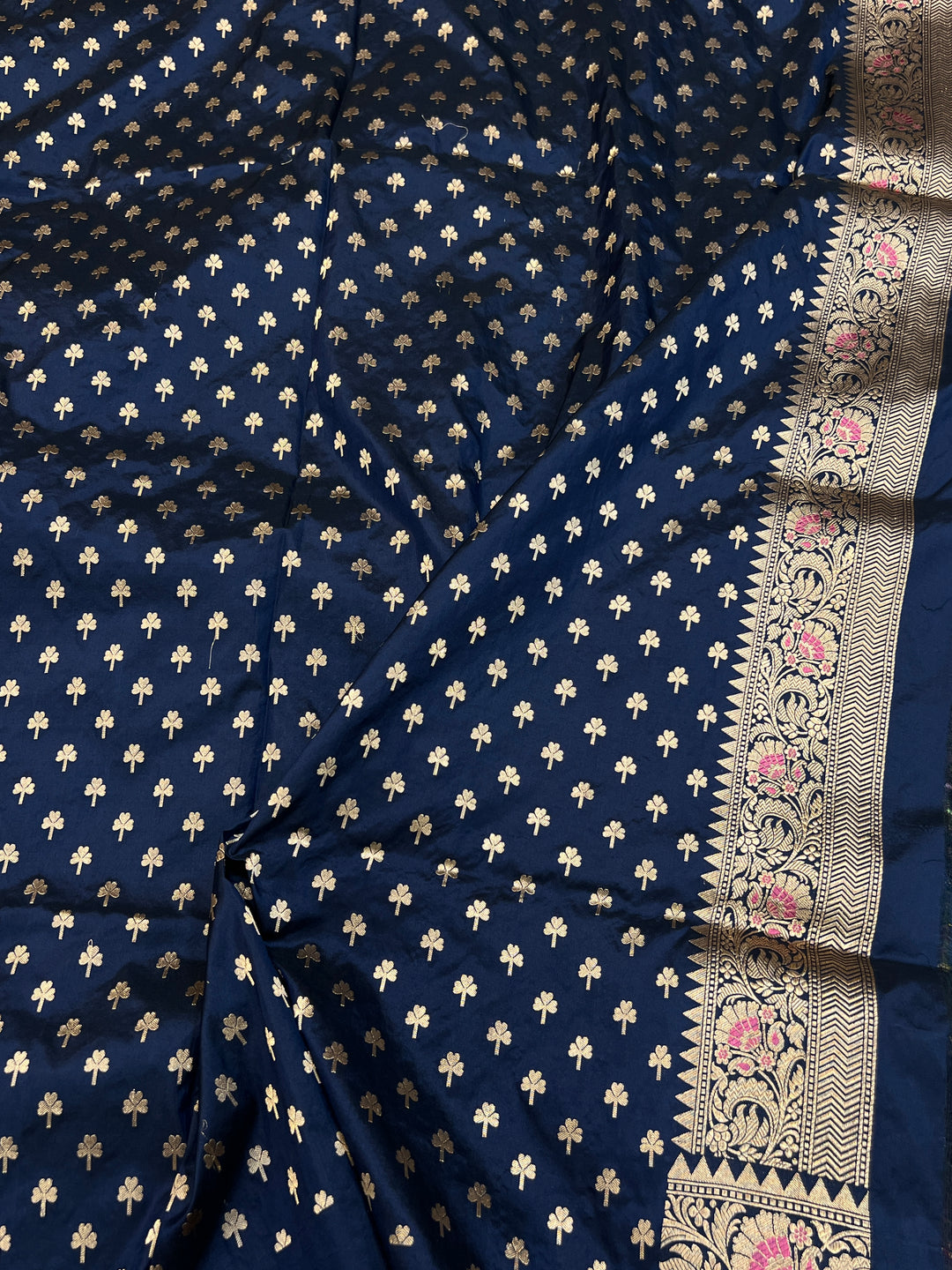 Buy Navy Blue Rangkaat Banarasi Katan Silk Saree - AuraBenaras