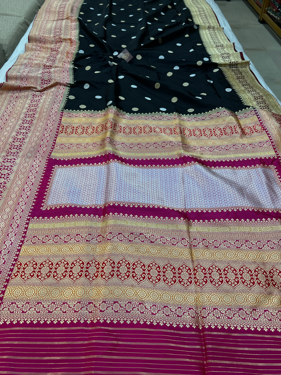 Black  Banarasi Handloom Katan Silk Saree - Aura Benaras