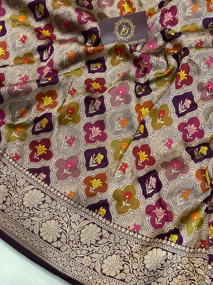 Buy Wine Rangkaat Banarasi Katan Silk Saree - AuraBenaras