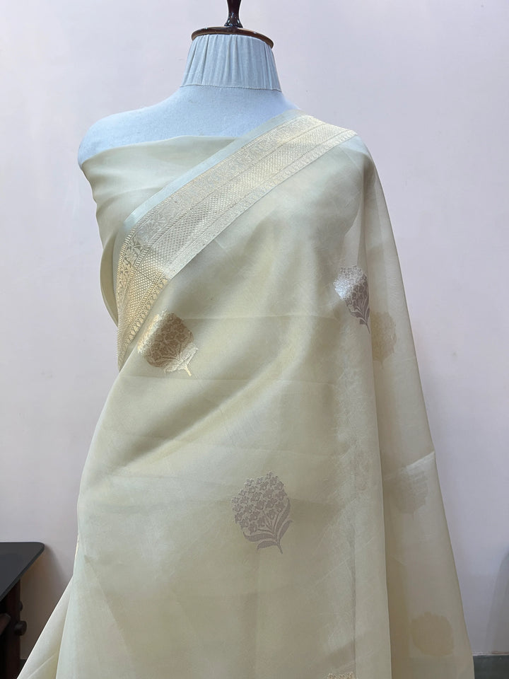 Cream Pure Kora Silk Handloom Banarasi Saree