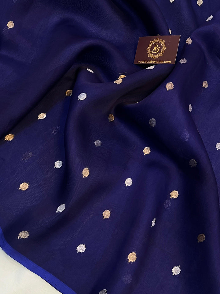 Handwoven Kadhwa butis in sona rupa zari on Banarasi Kora silk fabric

