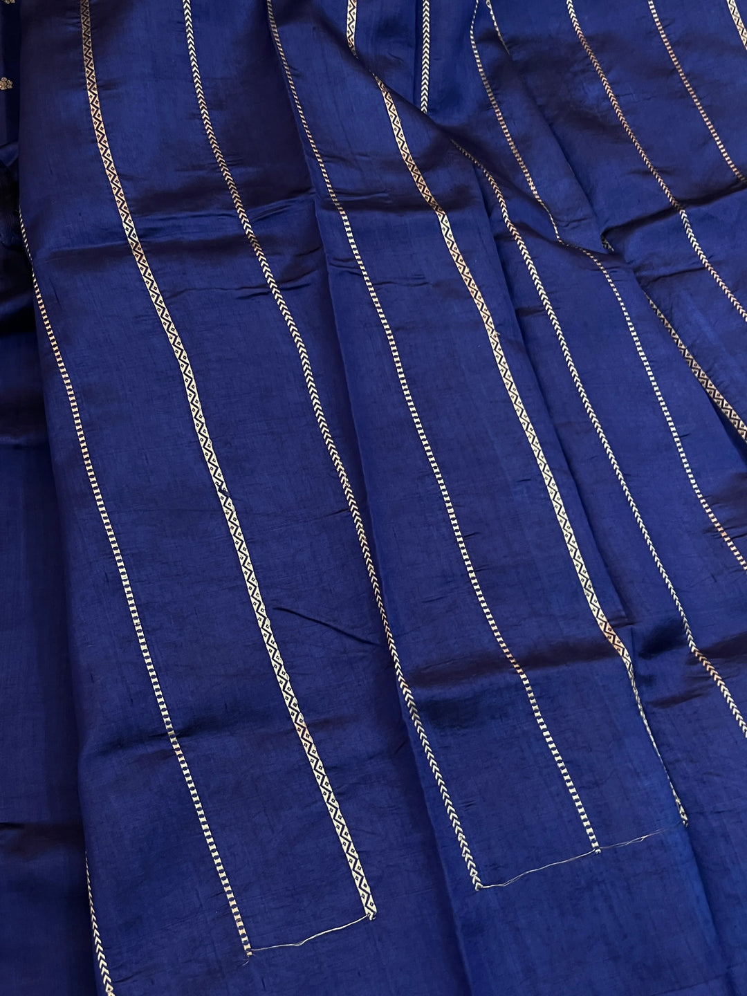 Navy Blue Silk Banarasi Saree with Kadhwa Butis & Mashru Border