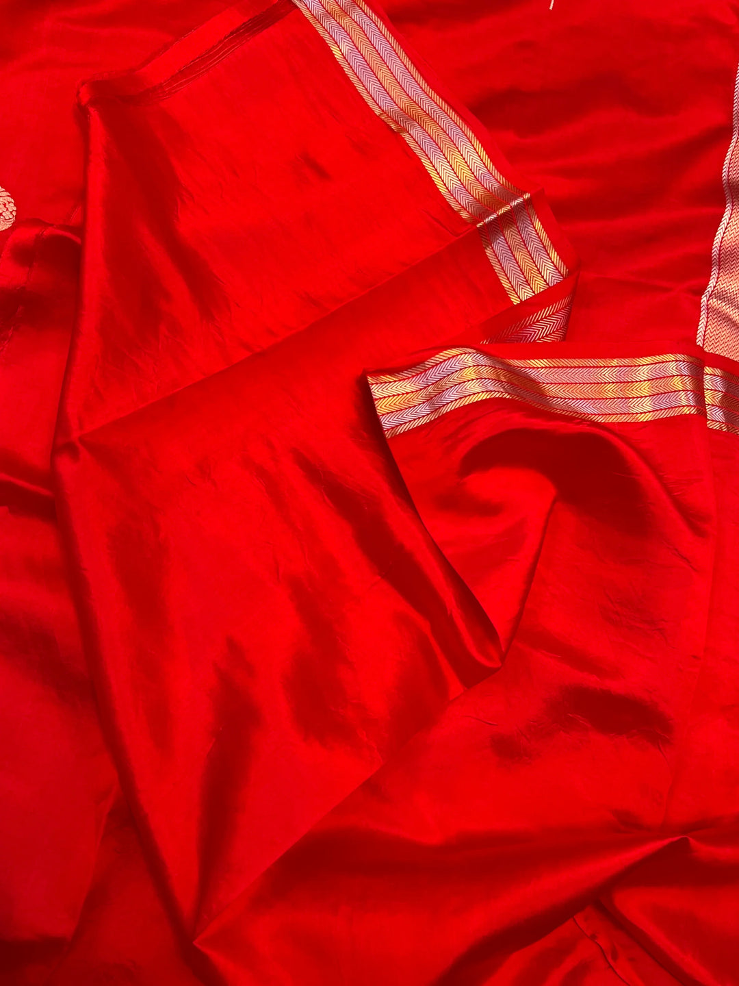 Red Pure Silk Handloom Banarasi Saree