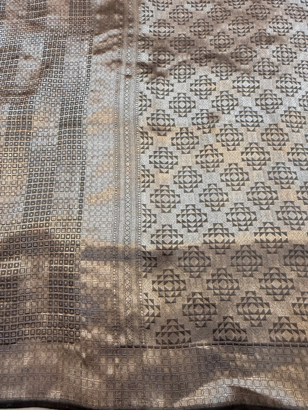 Grey Pure Katan silk Handloom Banarasi Saree