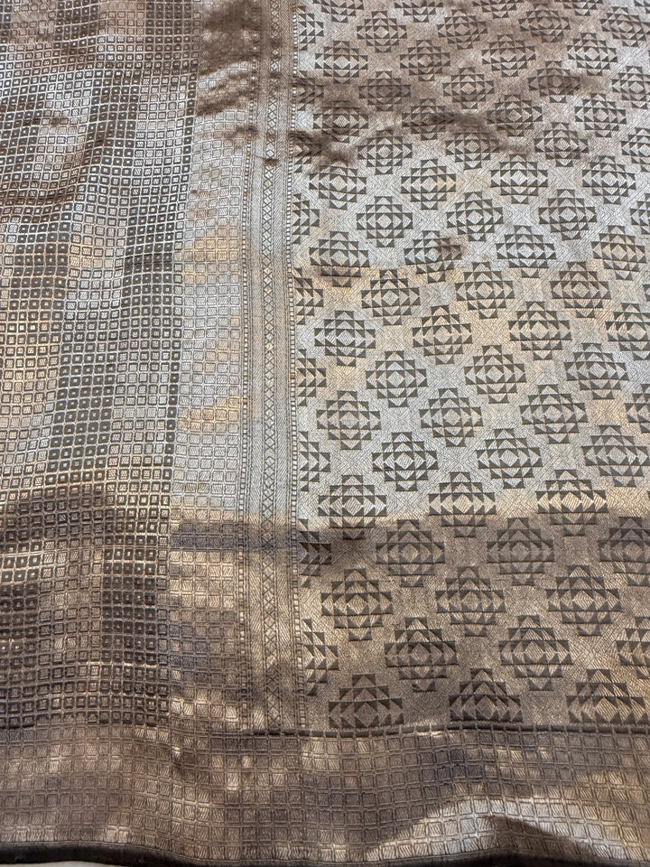 Grey Pure Katan silk Handloom Banarasi Saree