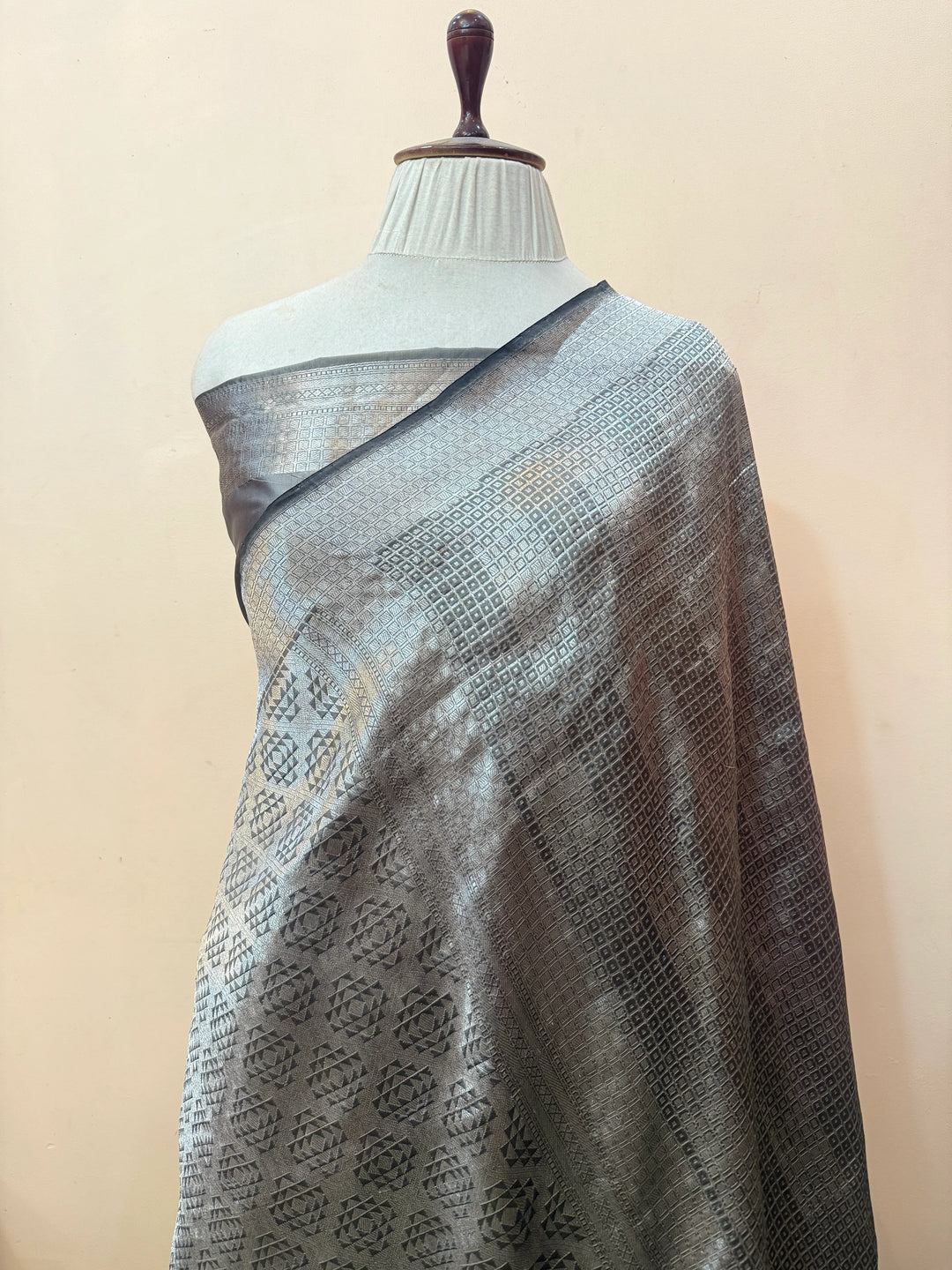 Grey Pure Katan silk Handloom Banarasi Saree
