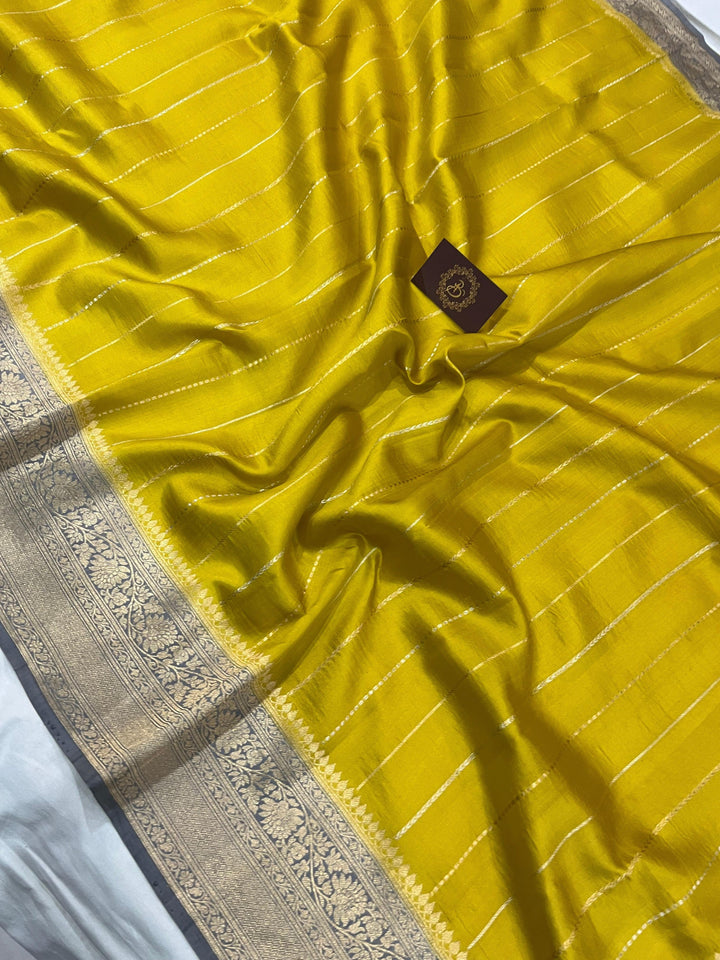 Neon Green Pure Banarasi Handloom Silk Saree - Aura Benaras