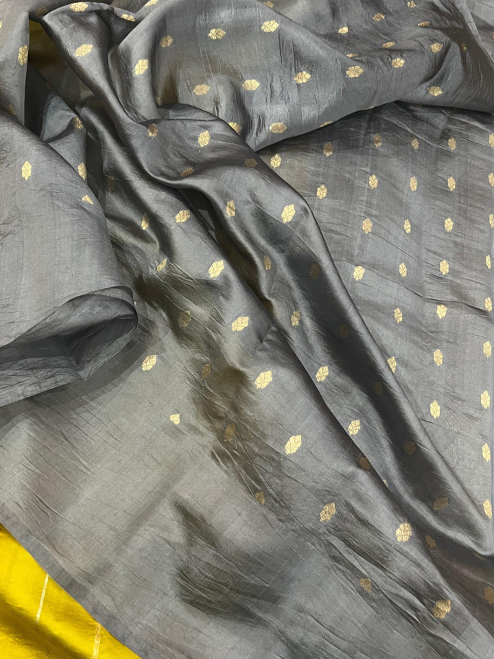 Neon Green Pure Banarasi Handloom Silk Saree - Aura Benaras