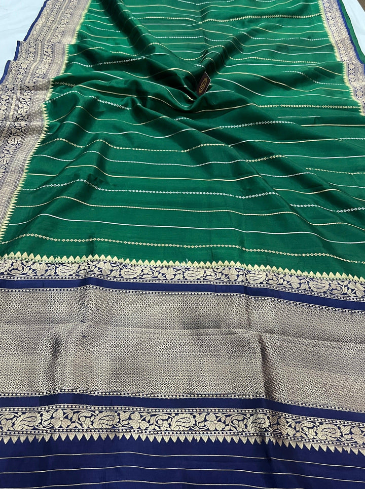 Bottle Green Pure Banarasi Handloom Silk Saree - Aura Benaras