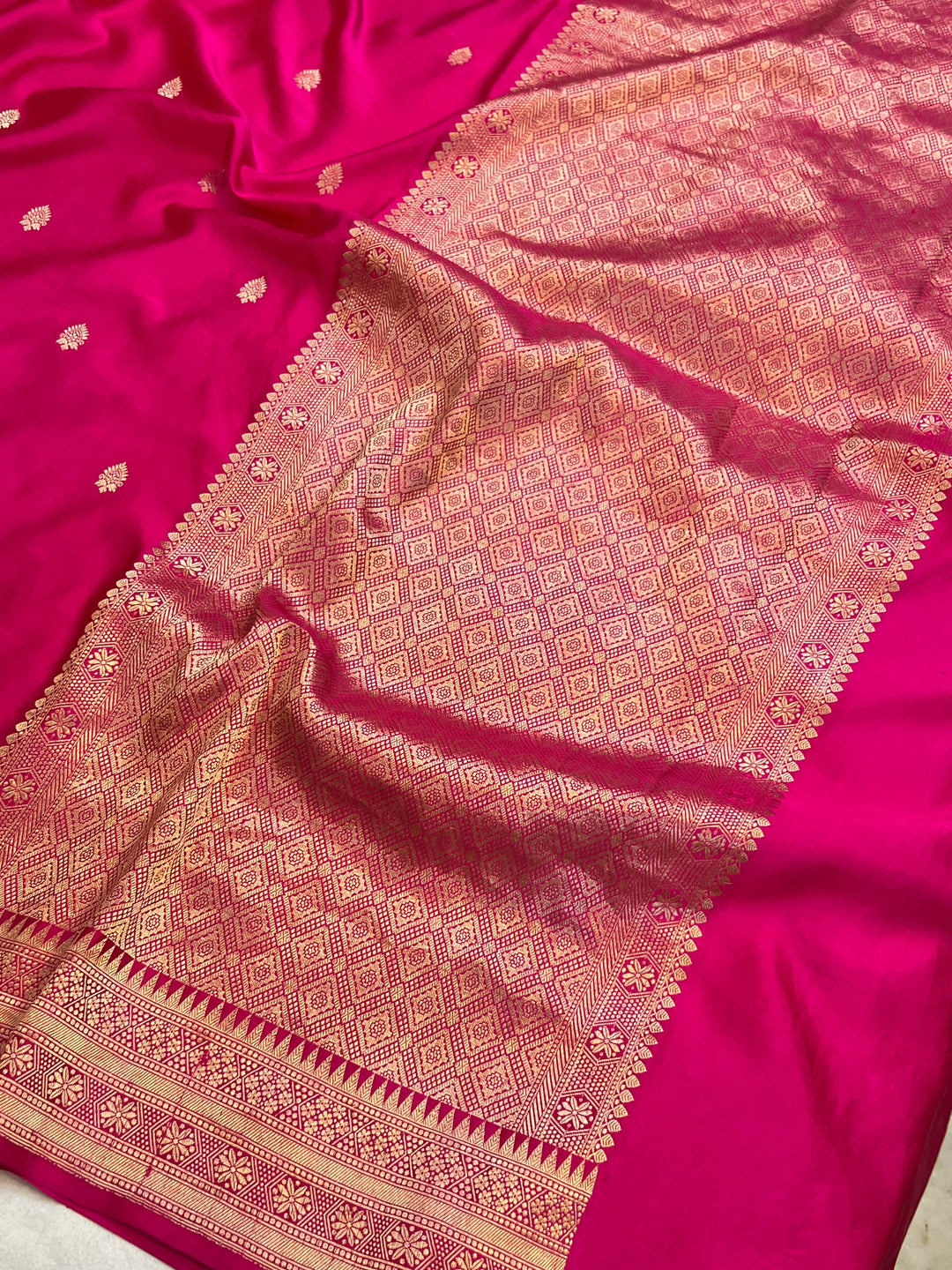 Pre Order :: Hot Pink Mashru Silk Handloom Banarasi Saree