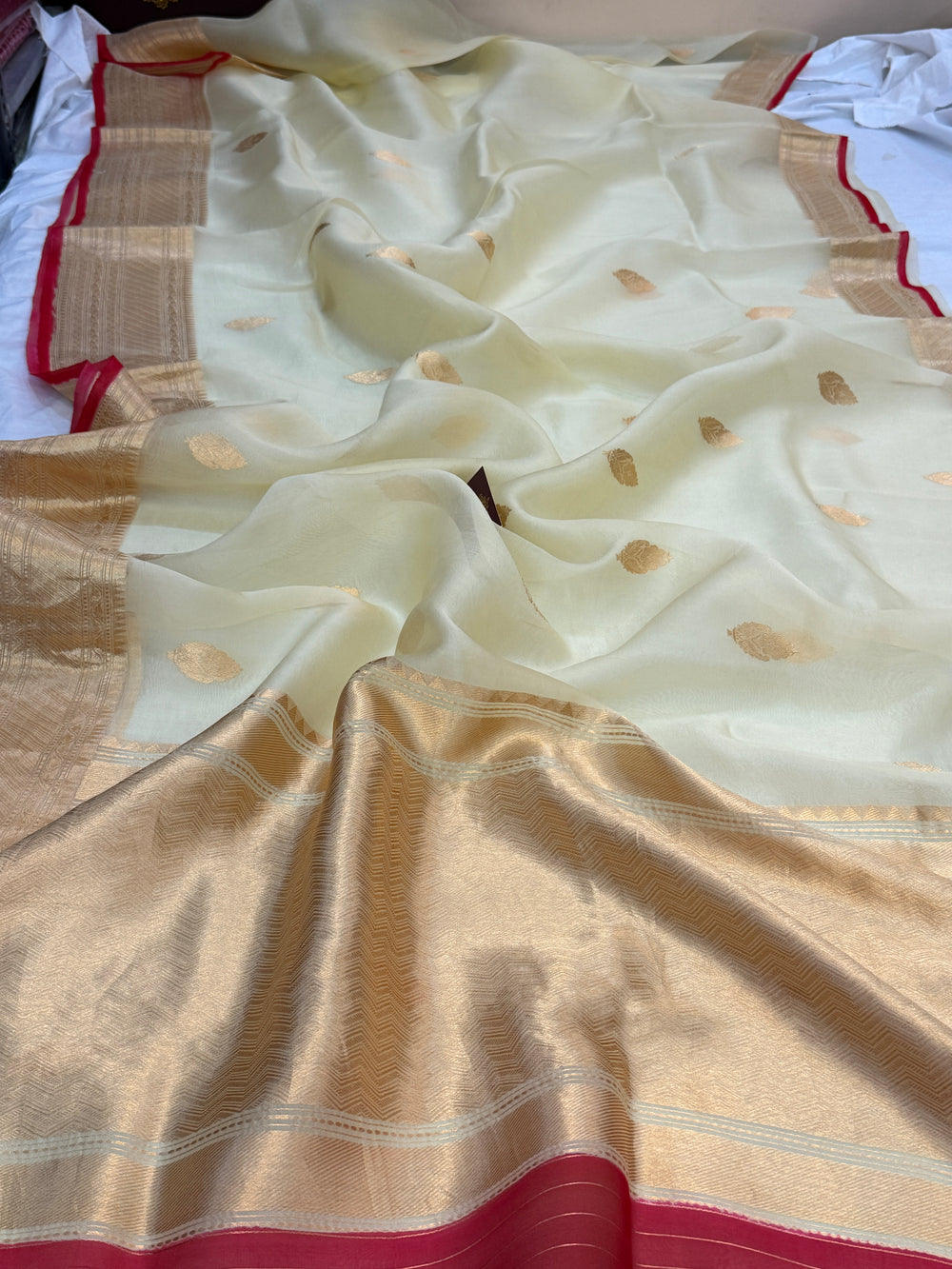 Off White Pure Banarasi Handloom Kora Silk Saree