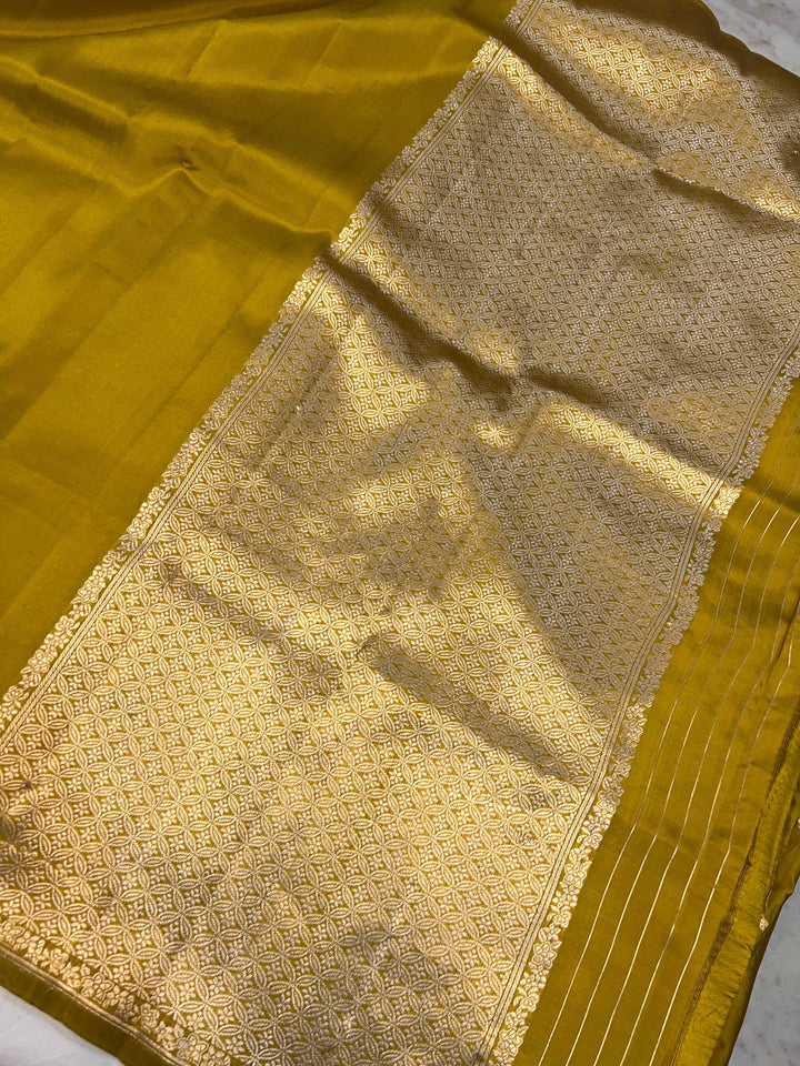 Olive Green Pure Banarasi Handloom Silk Saree - Aura Benaras