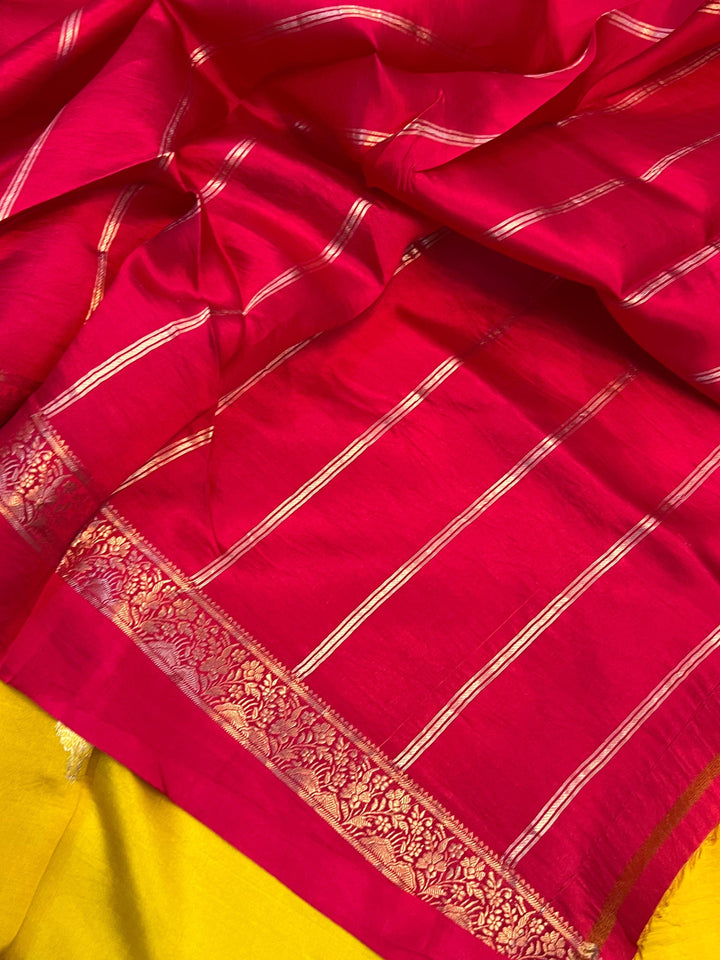 Plain contrast blouse piece included with pure silk Banarasi saree