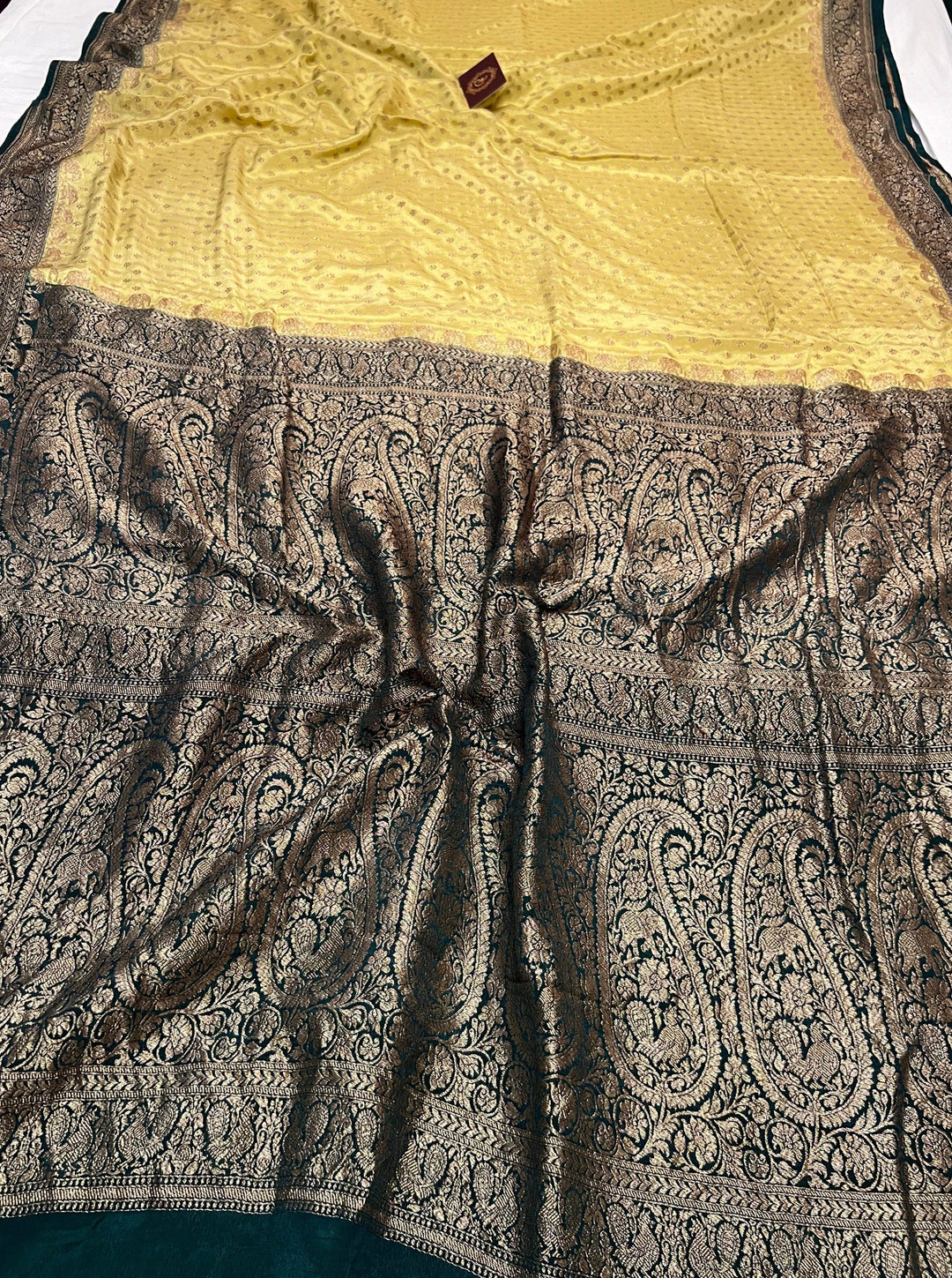 Suphur Spring Pure Banarasi Khaddi Crepe Silk Saree - Aura Benaras