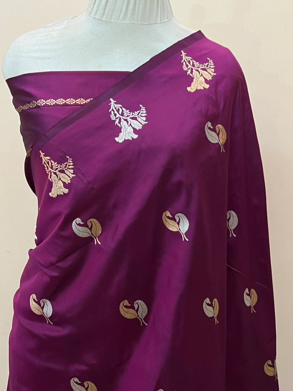 Wine Pure Katan Silk Handloom Banarasi Saree