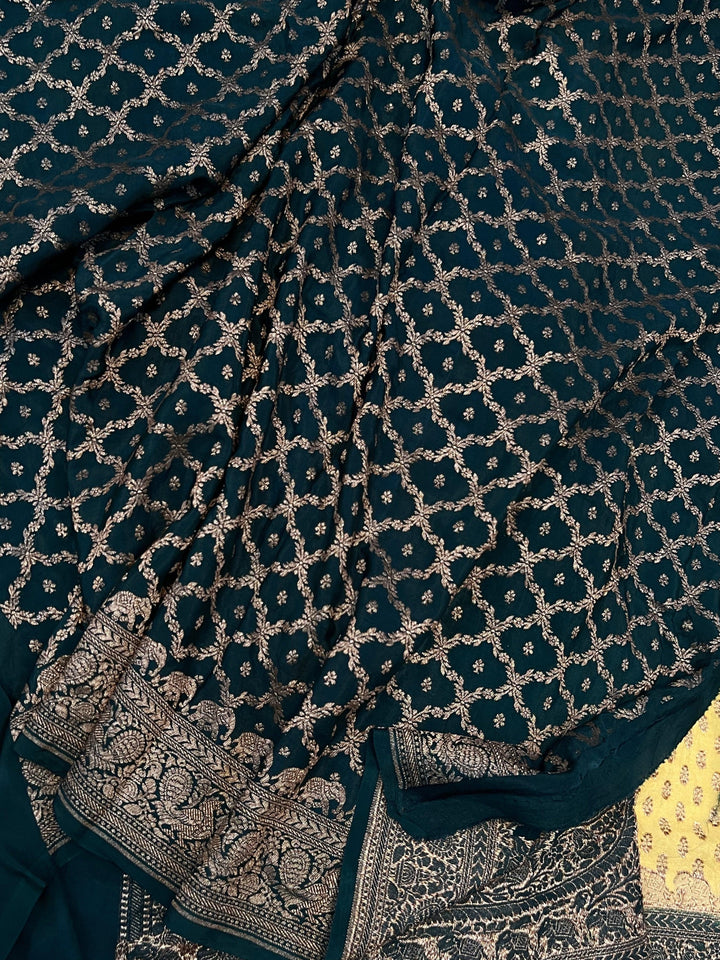 Suphur Spring Pure Banarasi Khaddi Crepe Silk Saree - Aura Benaras