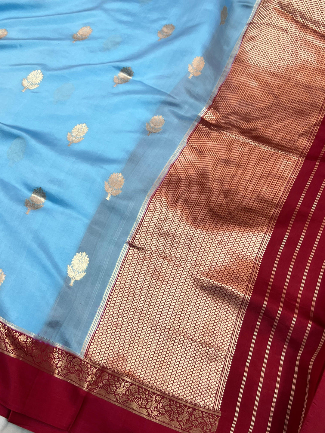 Contrast Mashru silk and golden zari border on handwoven Banarasi silk saree