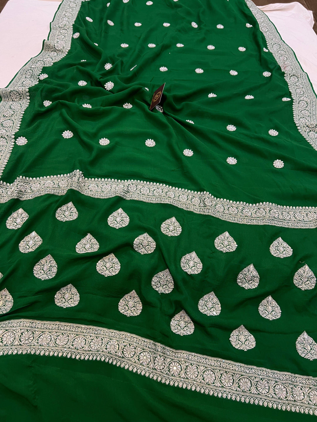 Green Pure Banarasi Handloom Georgette Silk Saree - Aura Benaras