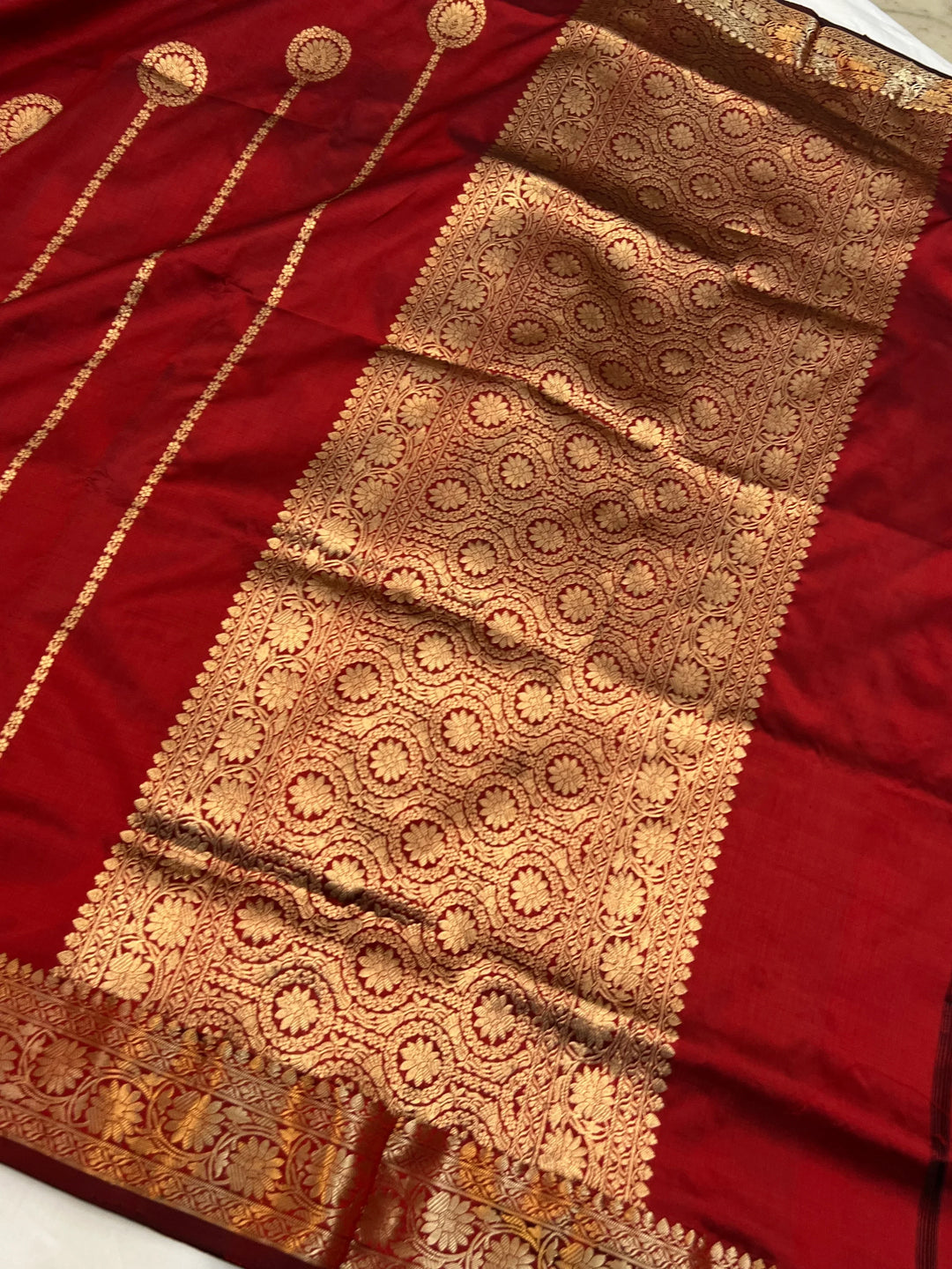 Maroon Pure Katan Silk Handloom Banarasi Saree