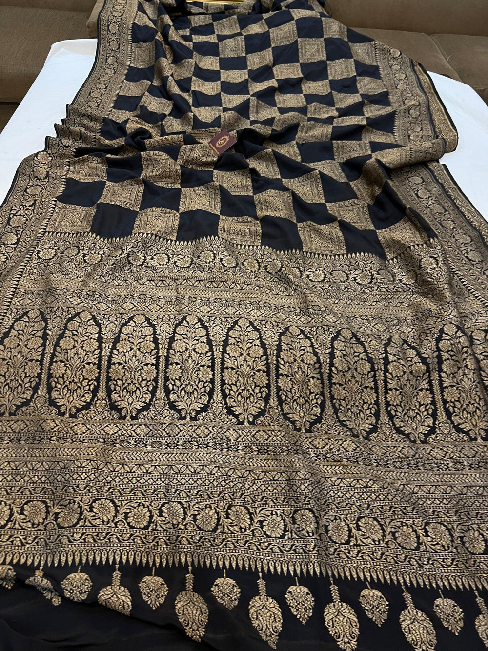 Black Pure Banarasi Khaddi Crepe Silk Saree - Aura Benaras