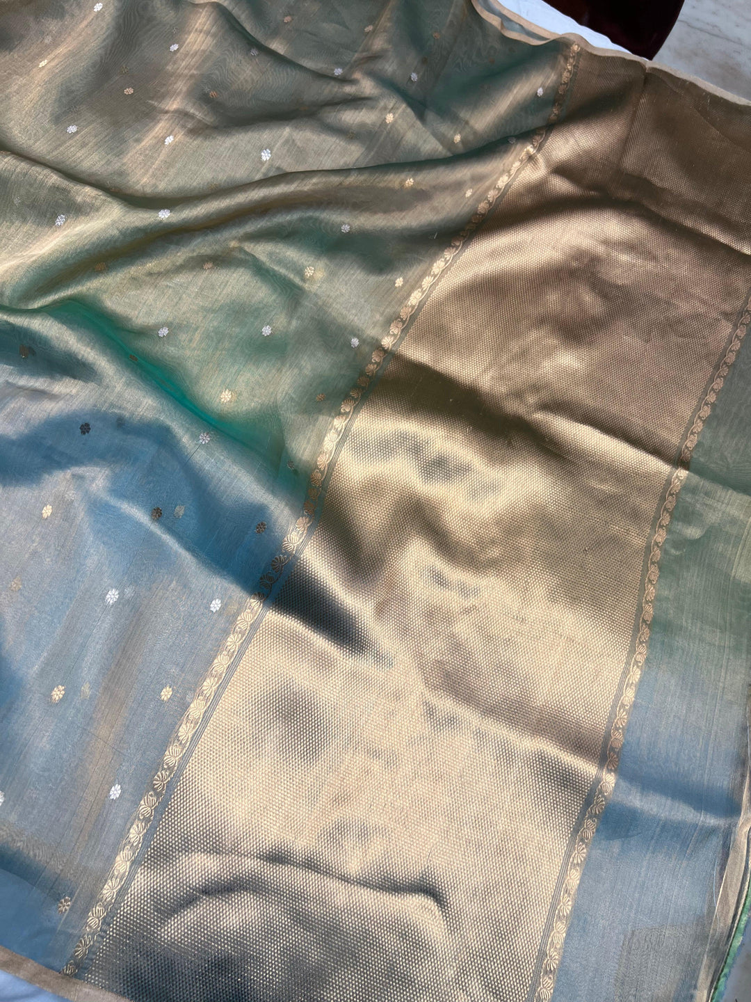 Shaded Pure Tissue Silk Handloom Banarasi Saree Blue