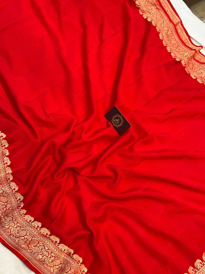 Red Pure Banarasi Khaddi Crepe Silk Saree - Aura Benaras