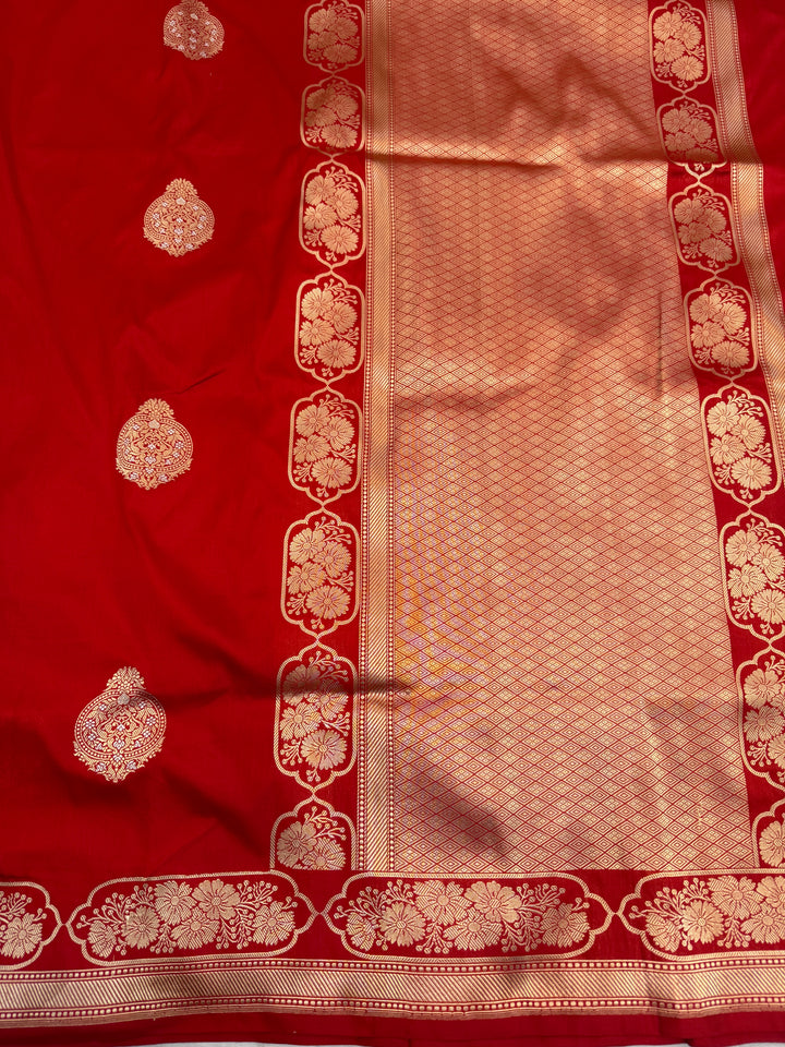 Red Banarasi Handloom Katan Silk Saree - Aura Benaras