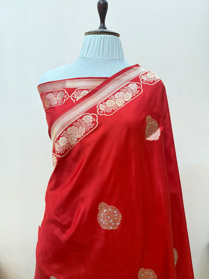 Red Banarasi Handloom Katan Silk Saree - Aura Benaras