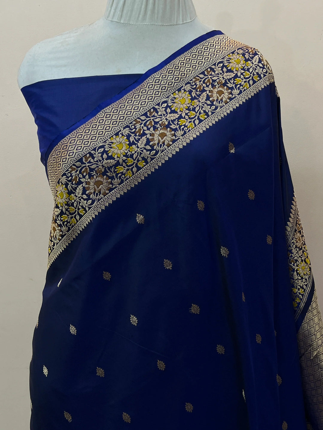 Navy Blue Pure Katan Silk Handloom Banarasi Saree