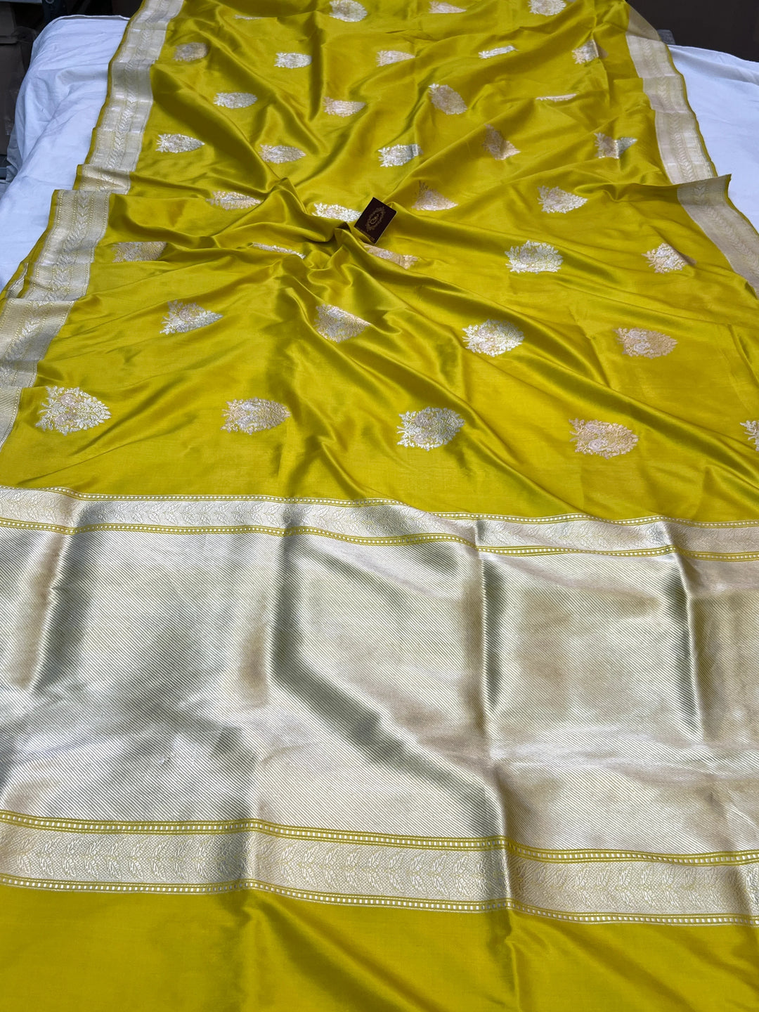 Yellow Pure Katan Silk Handloom Banarasi Saree