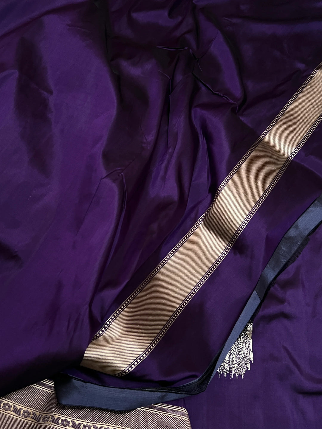 Deep Purple Pure Katan Silk Handloom Banarasi Saree