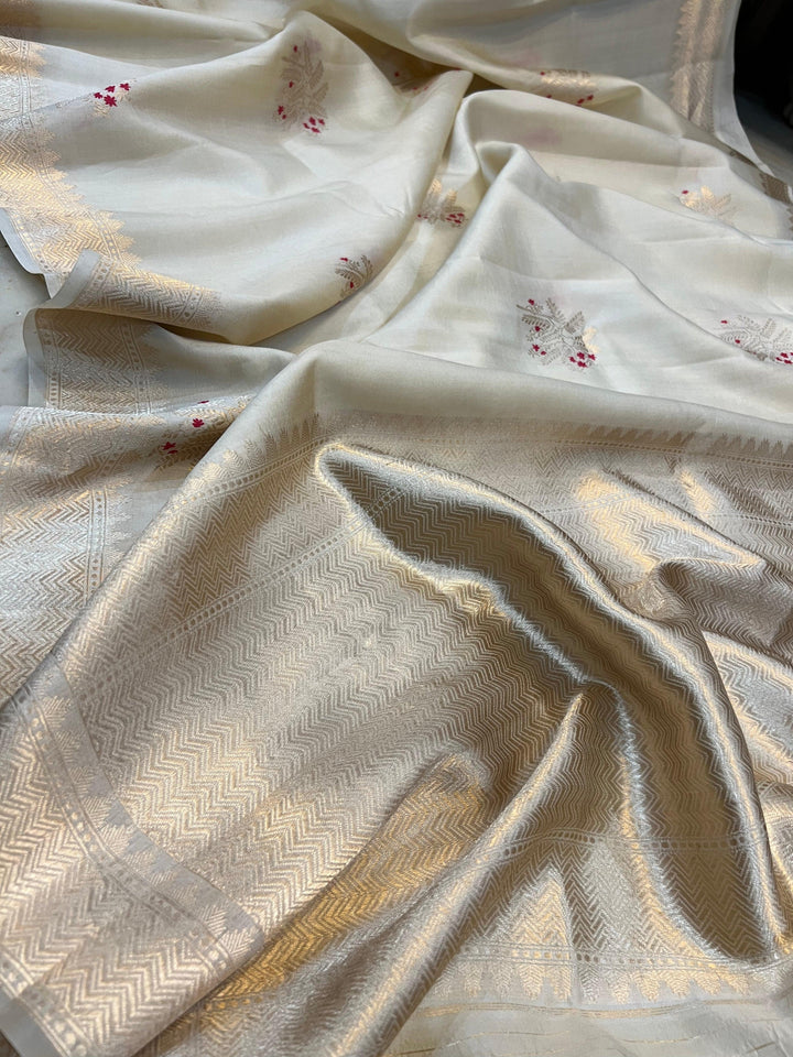 Cream Pure Banarasi Handloom Silk Saree - Aura Benaras