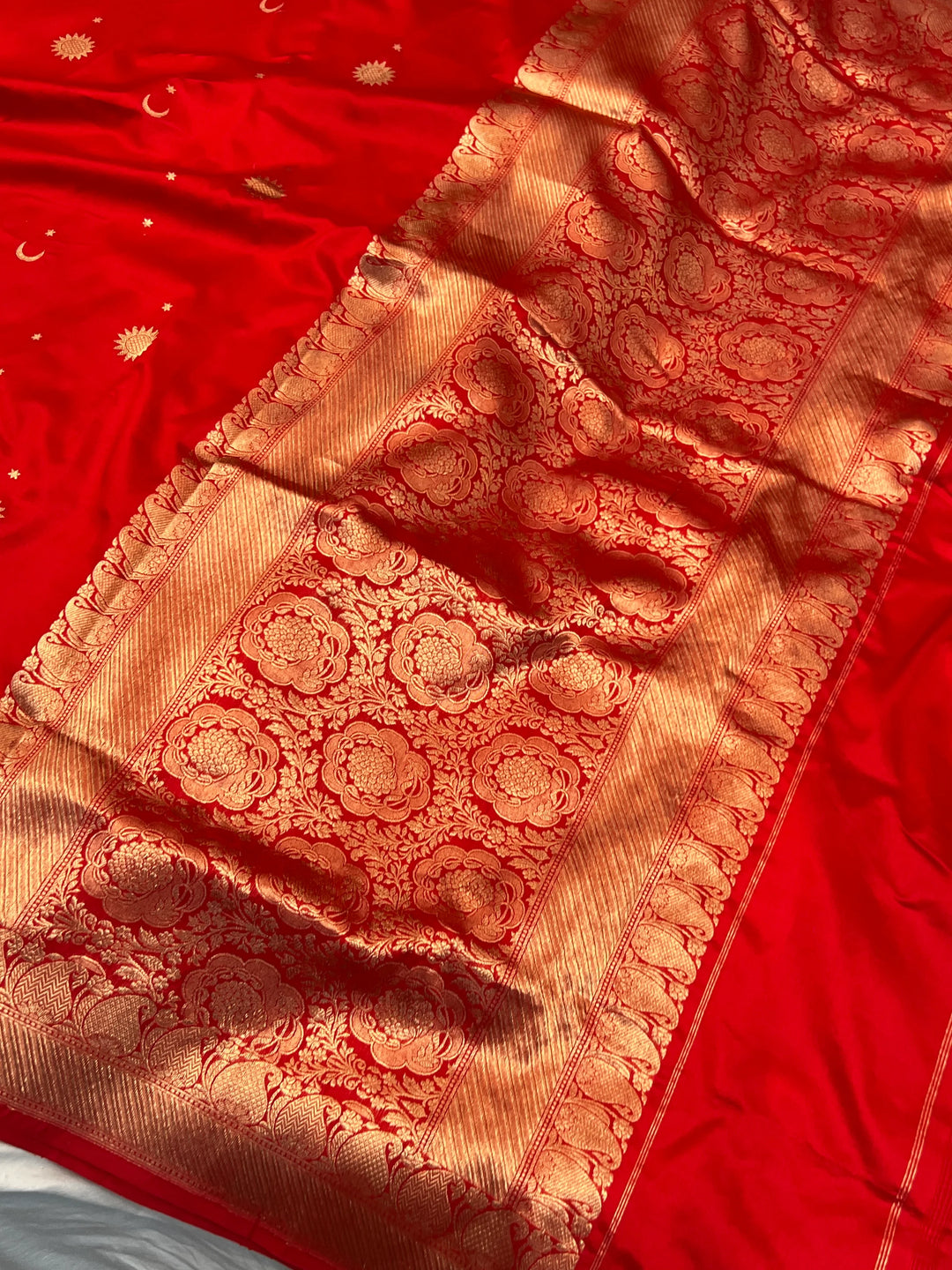 Red Pure Katan Silk Handloom Banarasi Saree