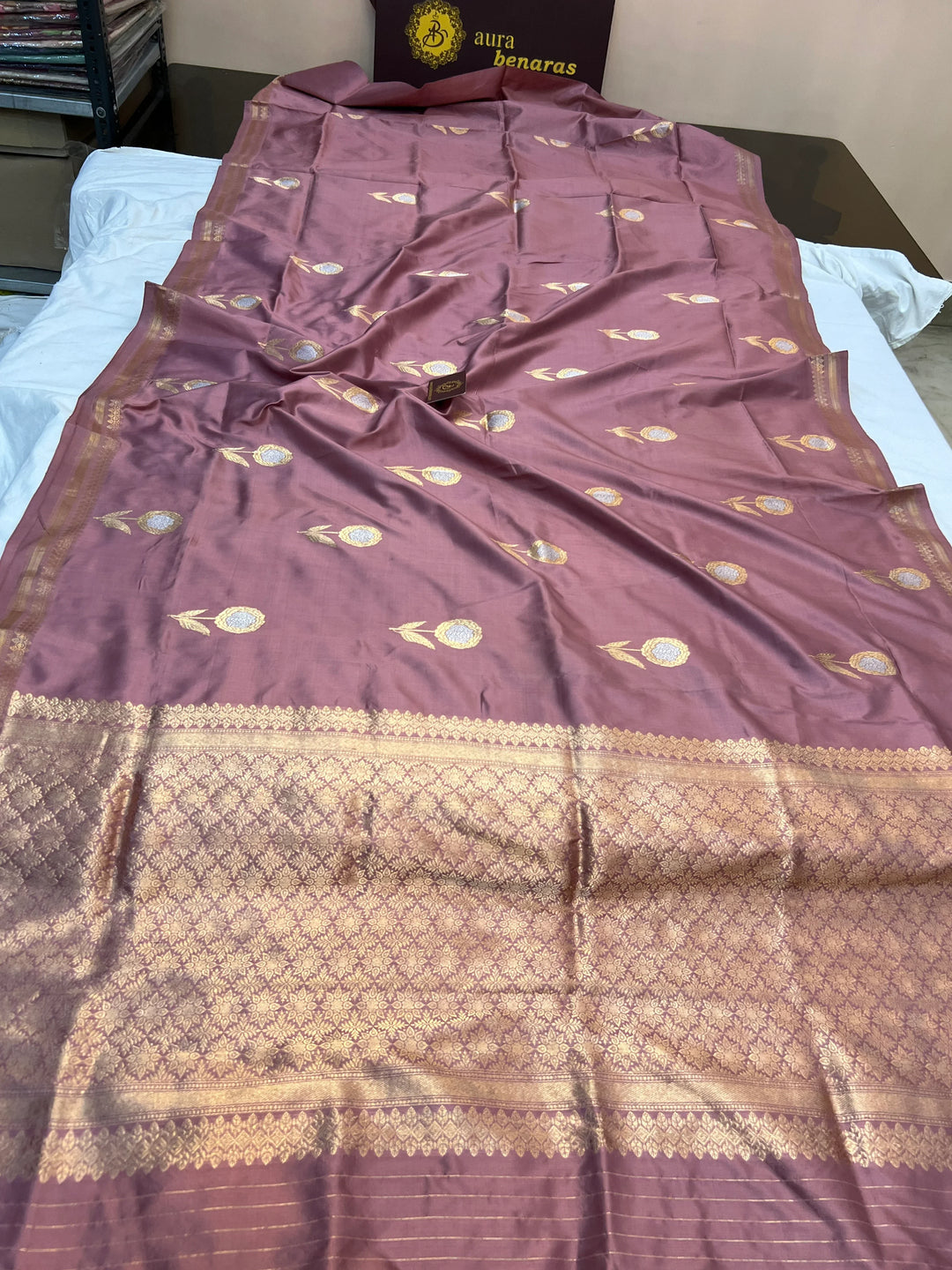 Onion Pure Katan Silk Handloom Banarasi Saree