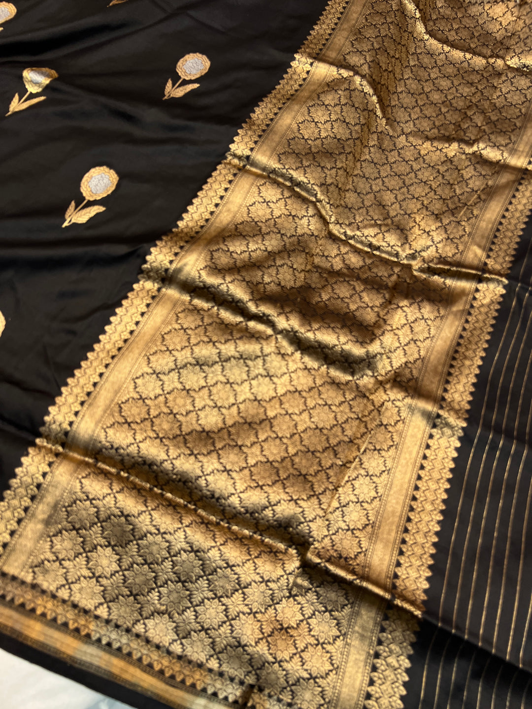 Black Pure Katan Silk Handloom Banarasi Saree