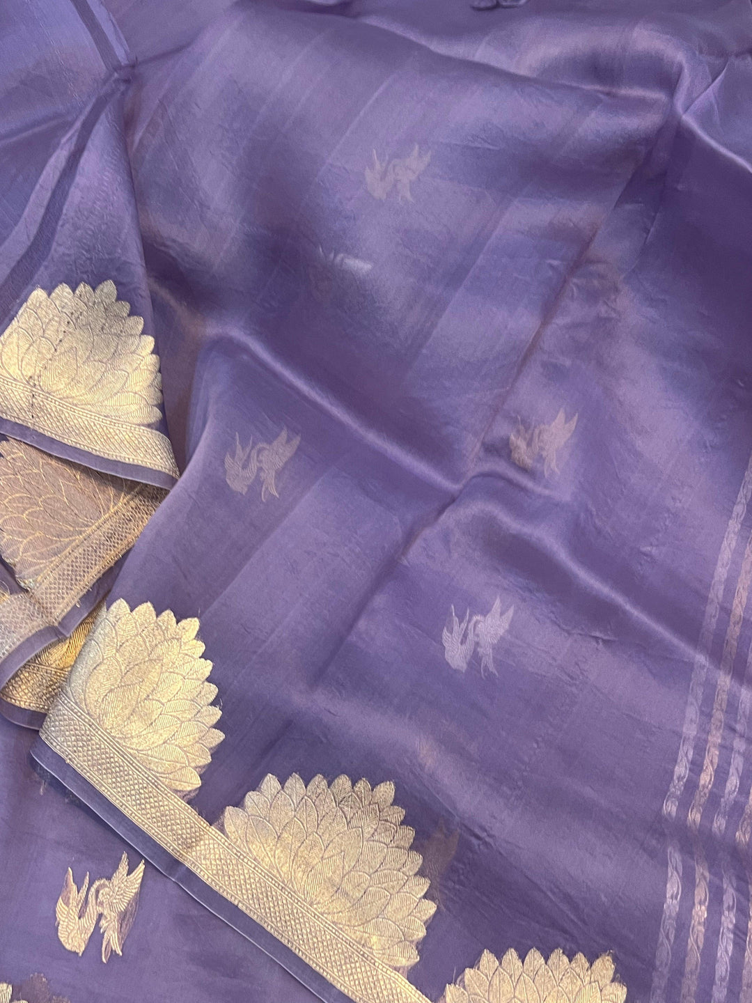 Lavender Banarasi Handloom Kora Silk Saree - Aura Benaras