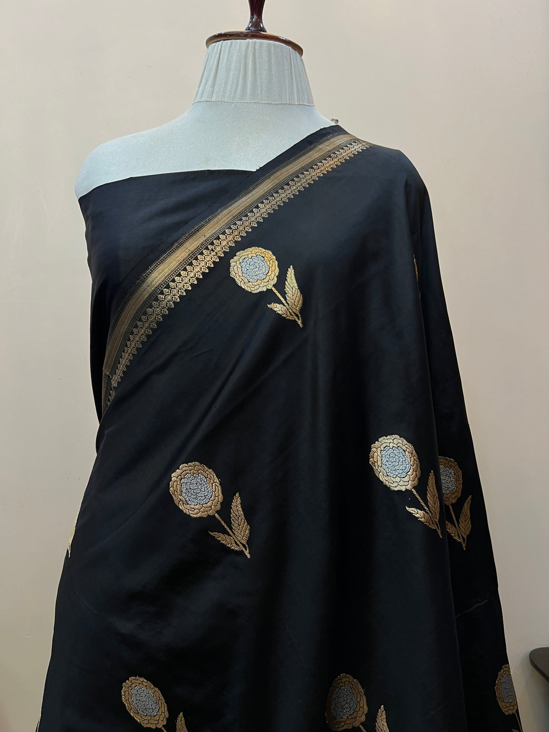 Black Pure Katan Silk Handloom Banarasi Saree