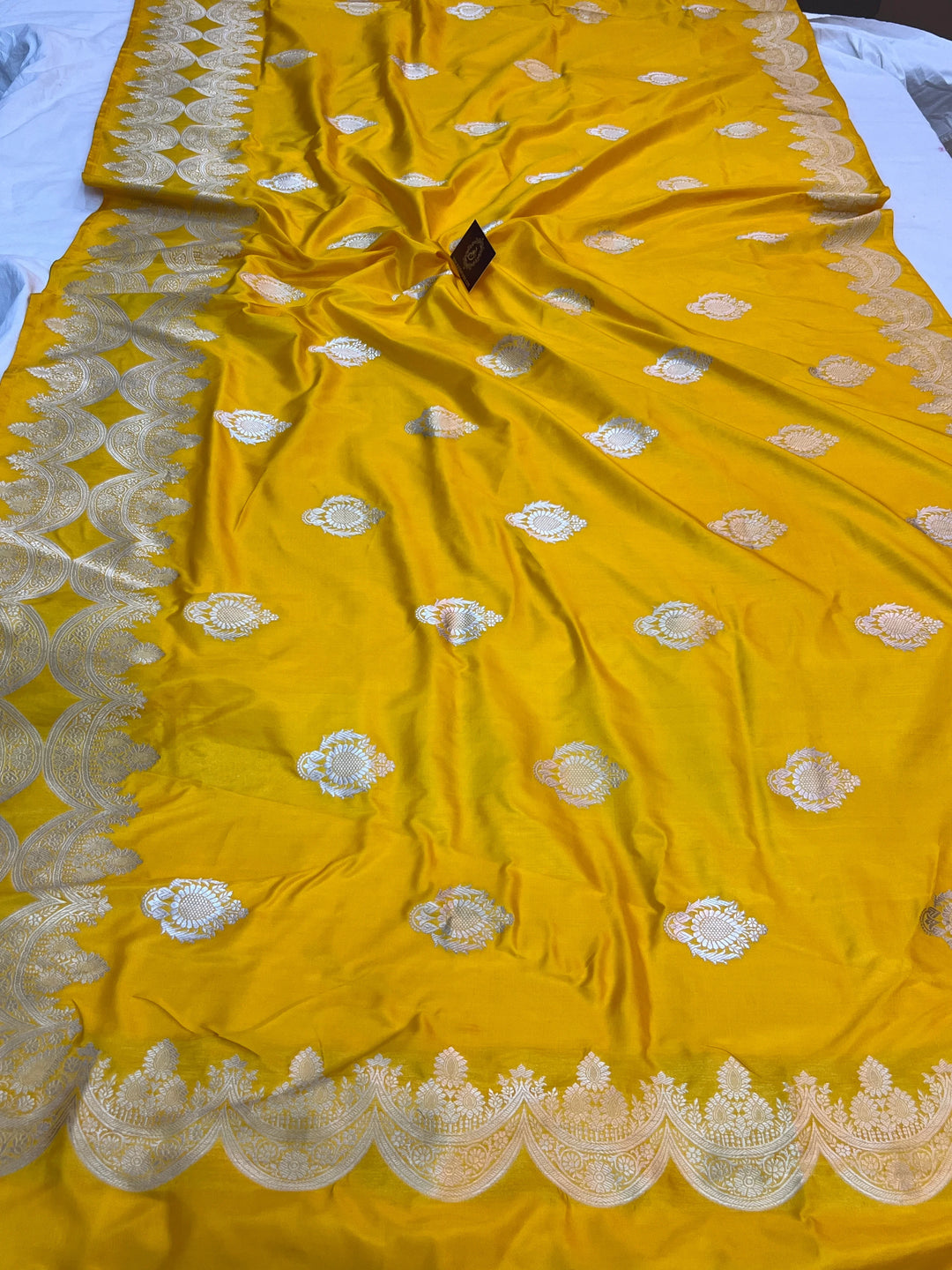 Yellow Pure Katan Silk Handloom Banarasi Saree