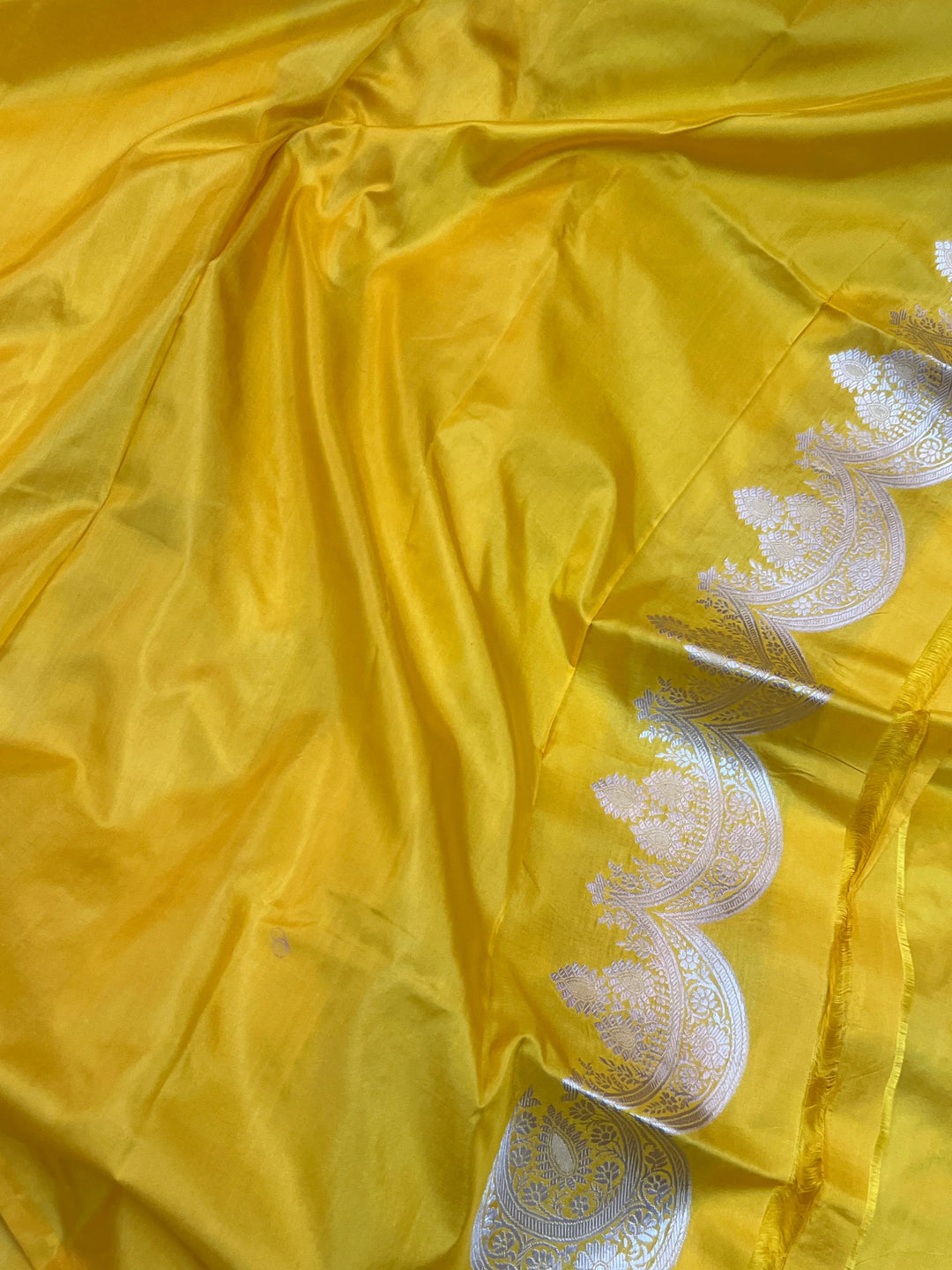 Yellow Pure Katan Silk Handloom Banarasi Saree