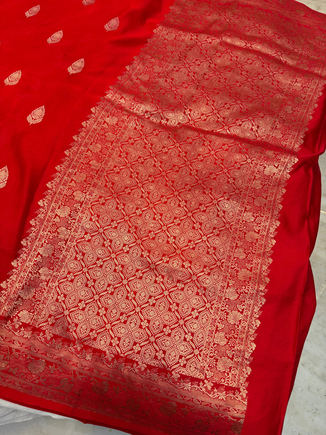 Red Pure Mashru Silk Handloom Banarasi Saree