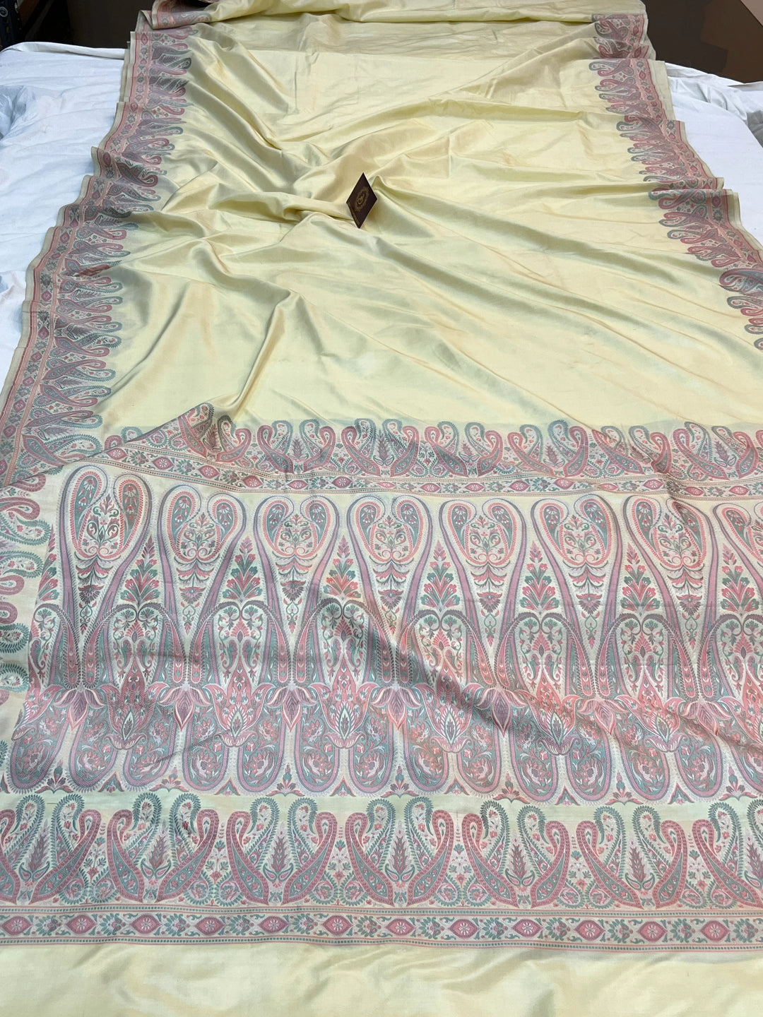 Cream Pure Katan Silk Handloom Banarasi Saree