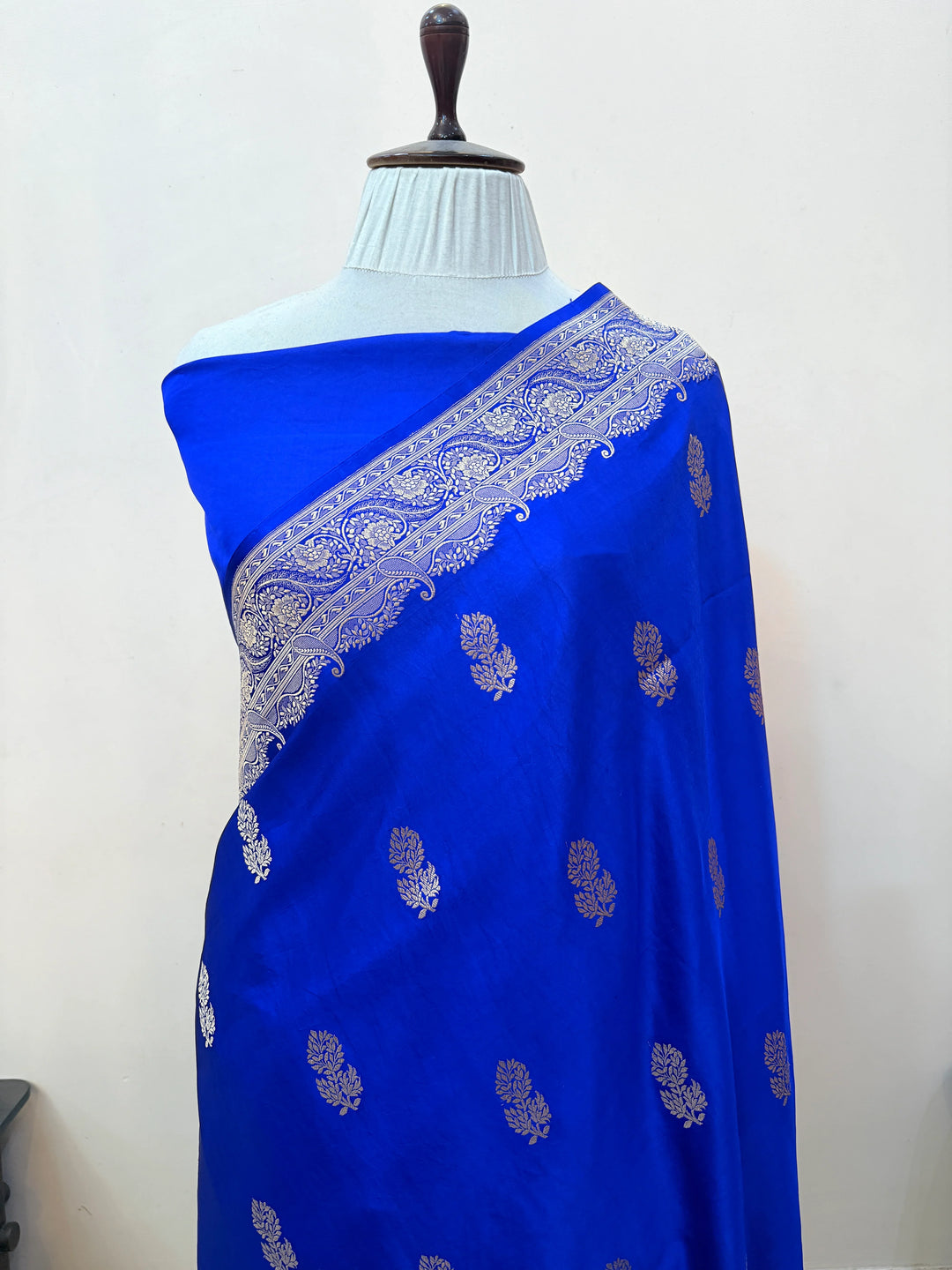 Royal Blue Pure Mashru Silk Handloom Banarasi Saree