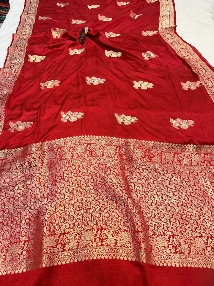Red Pure Mashru Silk Handloom Banarasi Saree