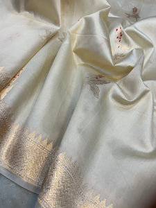 Cream Pure Banarasi Handloom Silk Saree - Aura Benaras