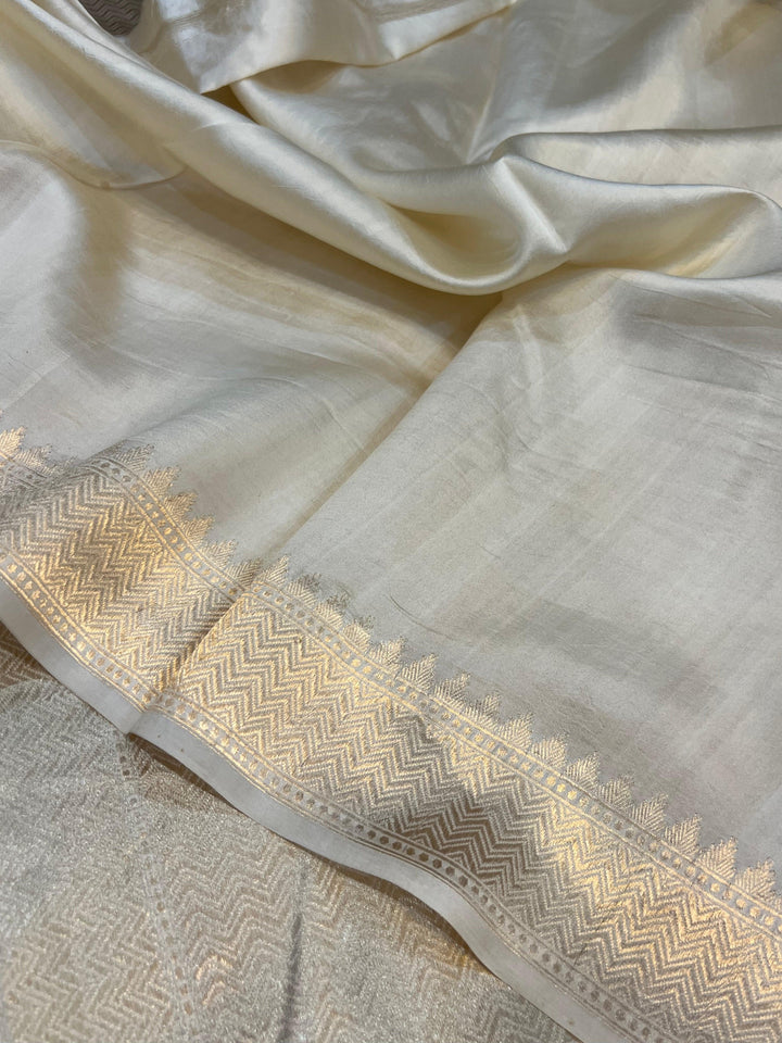 Cream Pure Banarasi Handloom Silk Saree - Aura Benaras