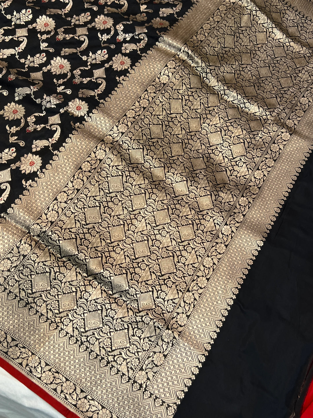 Black Pure Katan silk Handloom Banarasi Saree