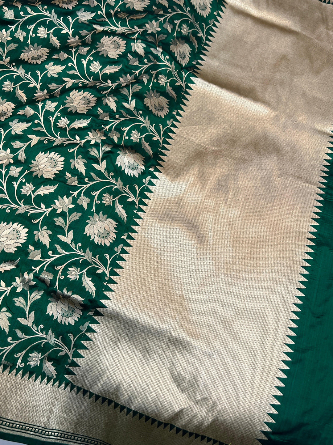 Bottle Green Pure Katan silk Handloom Banarasi Saree