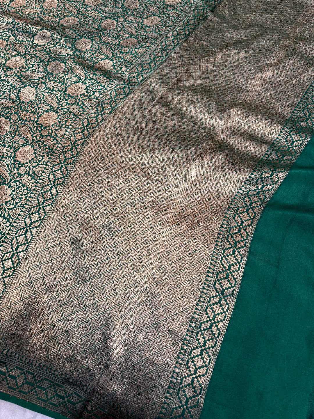 Bottle Green Pure Katan silk Handloom Banarasi Saree